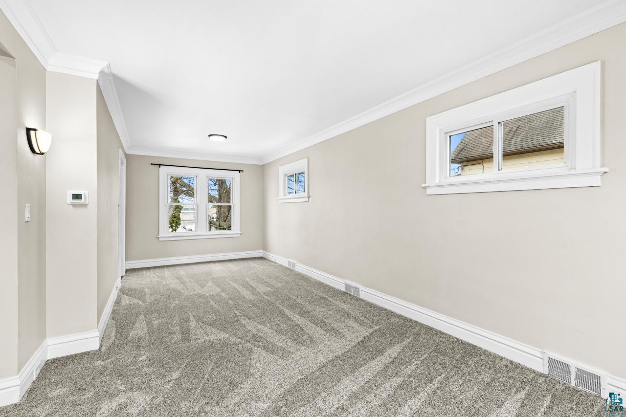 3916 West 4th Street Duluth, MN 55807 - Photo 8 of 38