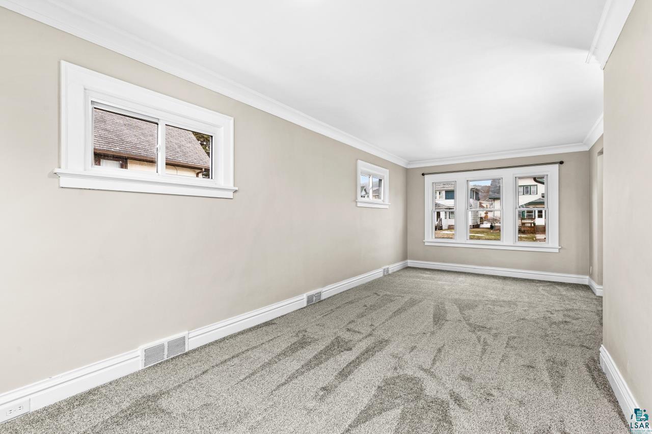 3916 West 4th Street Duluth, MN 55807 - Photo 9 of 38