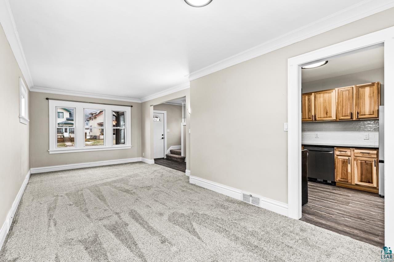 3916 West 4th Street Duluth, MN 55807 - Photo 10 of 38