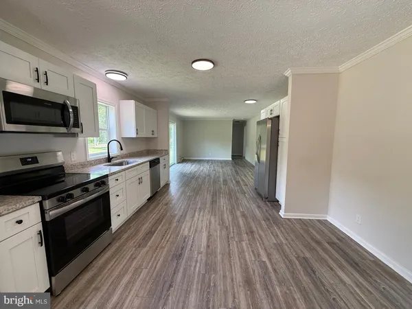 $2,645 | 10504 Benchmark Road, Fredericksburg, VA 22408