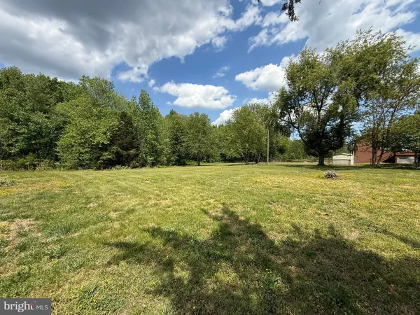 $2,645 | 10504 Benchmark Road, Fredericksburg, VA 22408