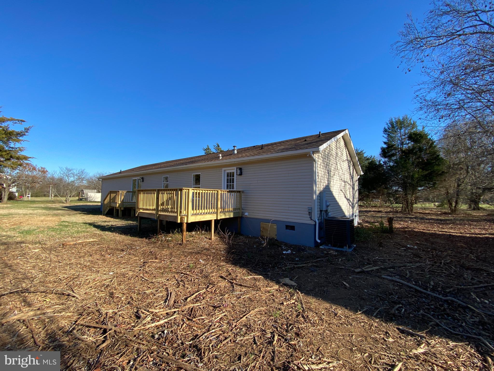 10504 Benchmark Road Fredericksburg, VA 22408 - Photo 6 of 53