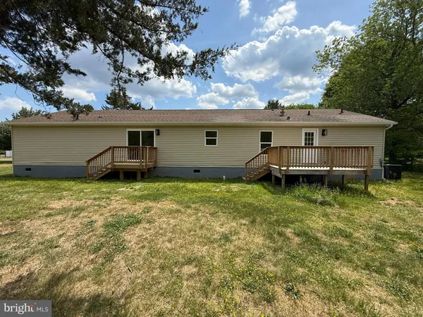 $2,695 | 10504 Benchmark Road, Fredericksburg, VA 22408