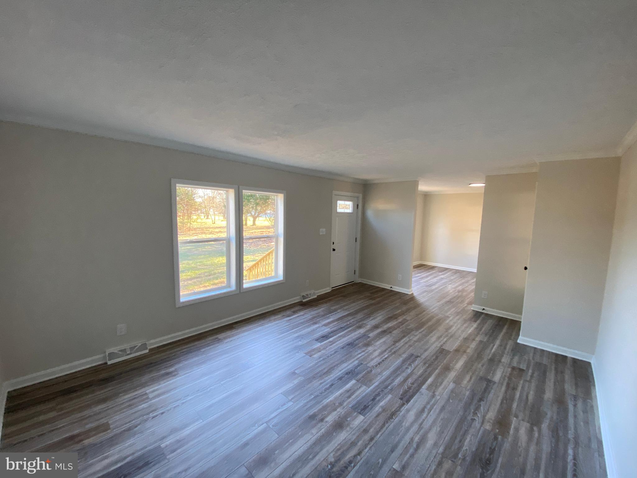 10504 Benchmark Road Fredericksburg, VA 22408 - Photo 9 of 53