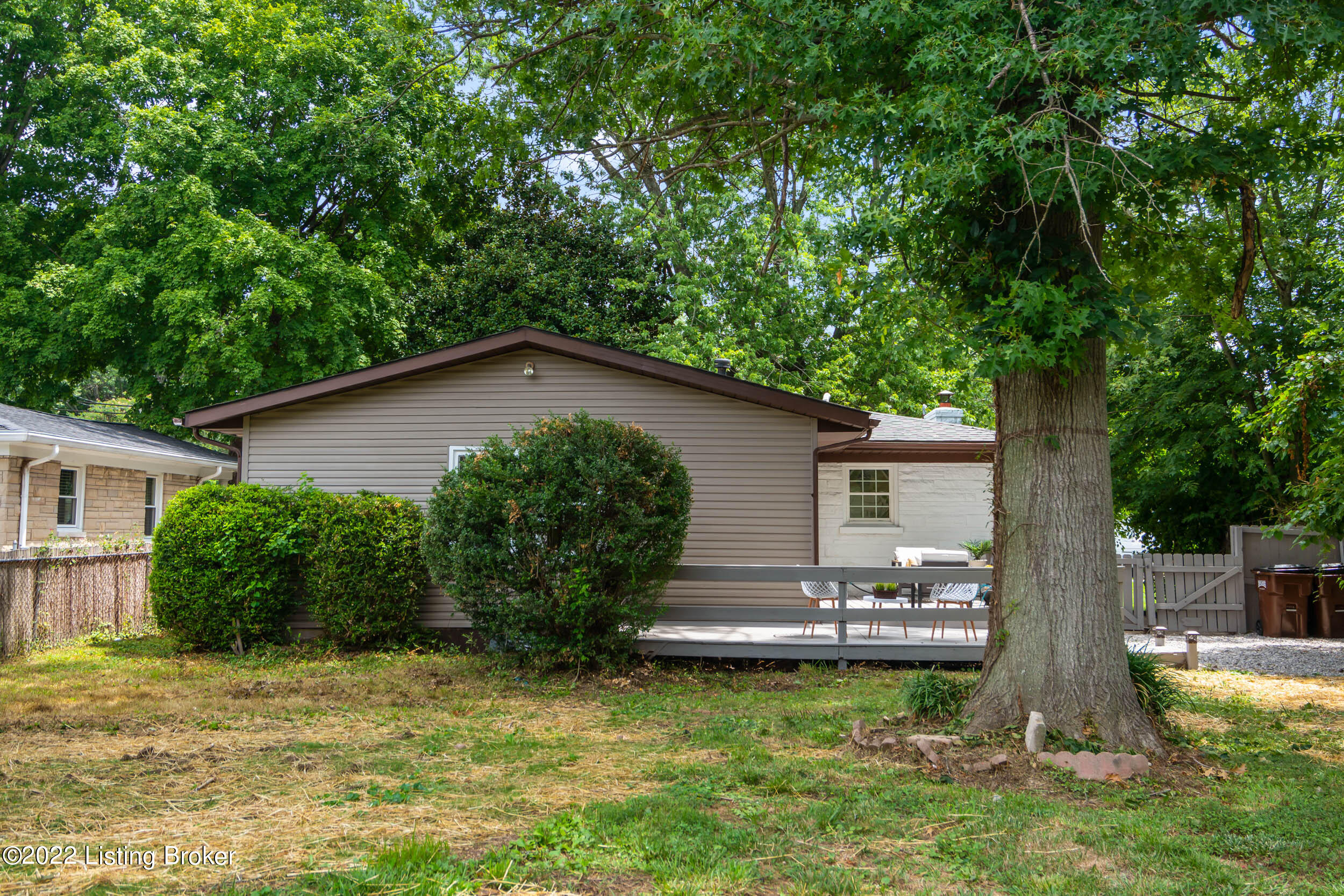 8572 Chase Road Louisville, KY 40258 - Photo 32 of 37 8572 Chase Road-04