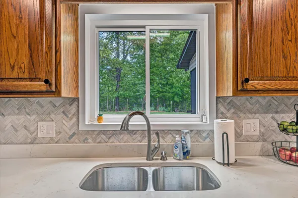 $499,900 | 150 Indian Pointe Drive, Hardy, VA 24101