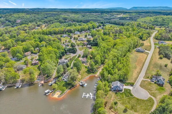 $499,900 | 150 Indian Pointe Drive, Hardy, VA 24101