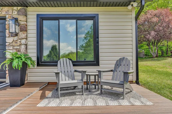 $499,900 | 150 Indian Pointe Drive, Hardy, VA 24101