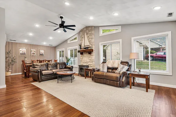 $499,900 | 150 Indian Pointe Drive, Hardy, VA 24101