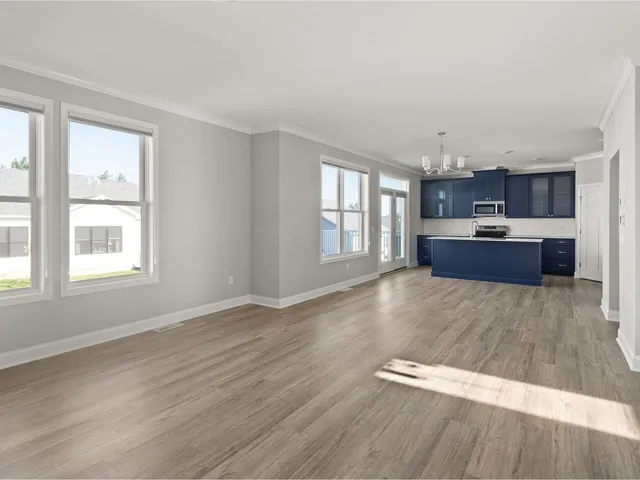 $827,000 | 76 Daniel Drive, South Burlington, VT 05403