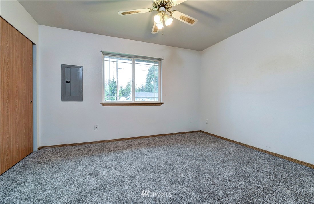 12815 West Macs Loop Road Granite Falls, WA 98252 - Photo 4 of 24 Gallery Image 4