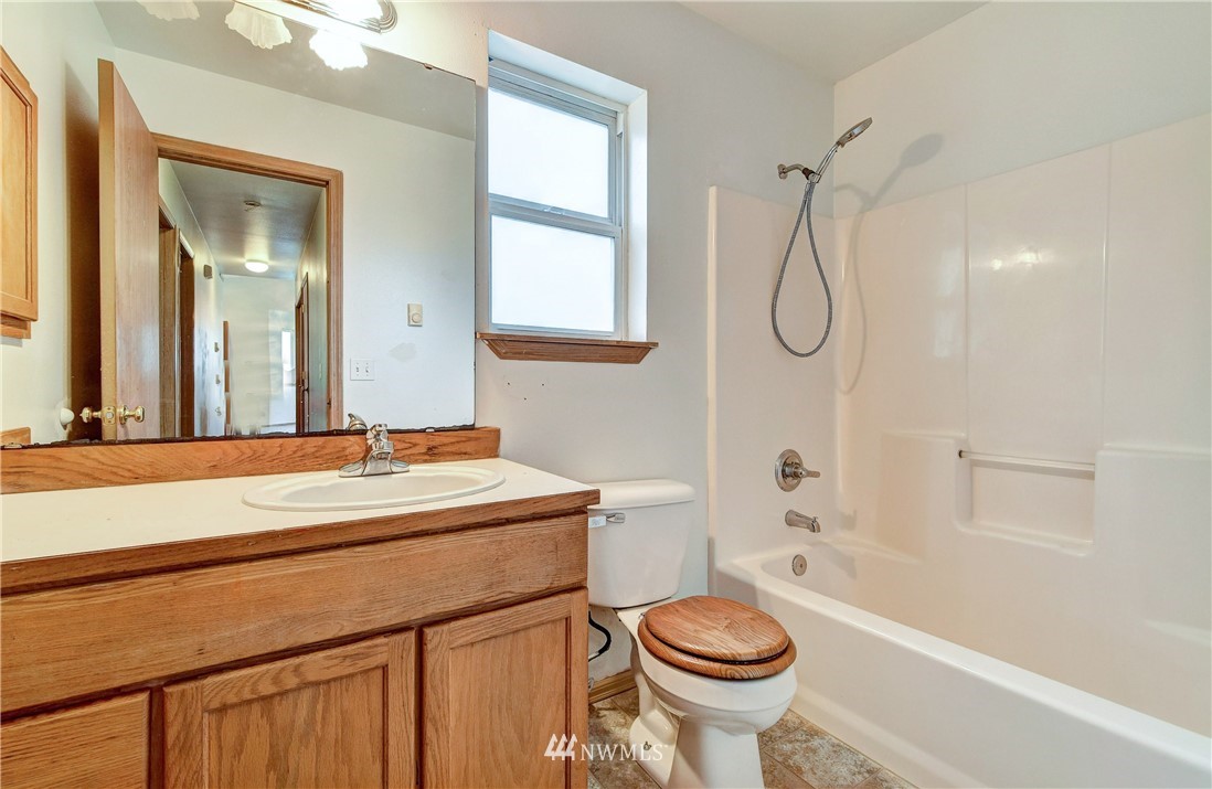 12815 West Macs Loop Road Granite Falls, WA 98252 - Photo 5 of 24 Gallery Image 5