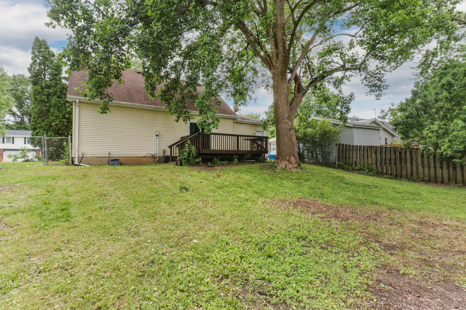 1528 North Hershey Road Bloomington, IL 61704 - Photo 33 of 34