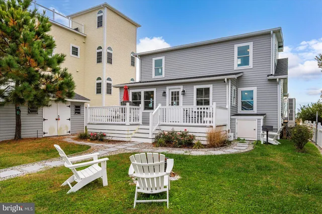 $999,999 | 12353 Meadow Drive, Berlin, MD 21811