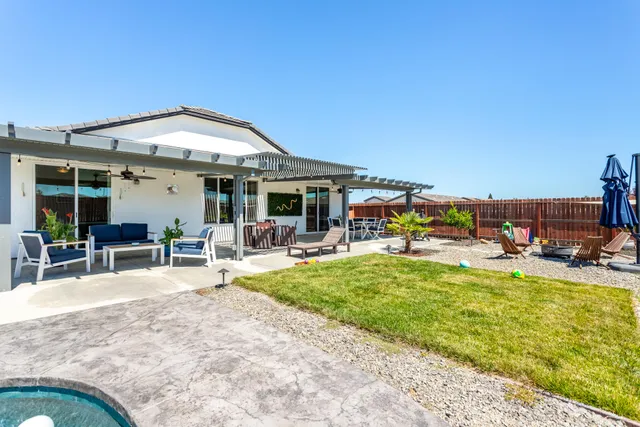 $619,000 | 4205 Acadia Place, Redding, CA 96001