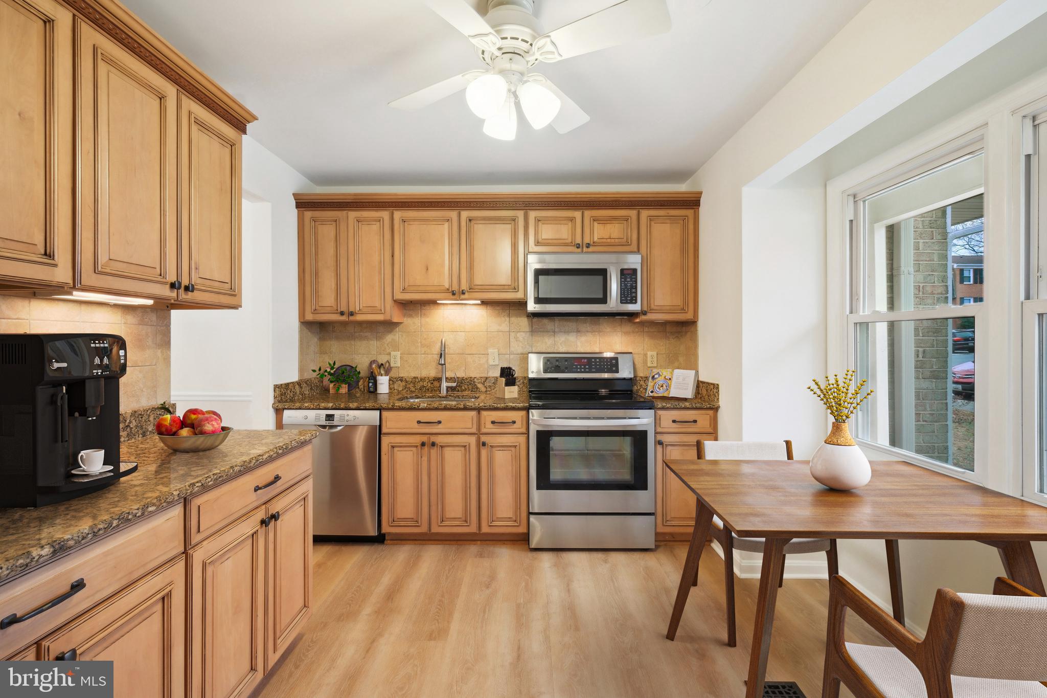 24 Ramsdell Court Gaithersburg, MD 20878 - Photo 6 of 50 Gallery Image 6