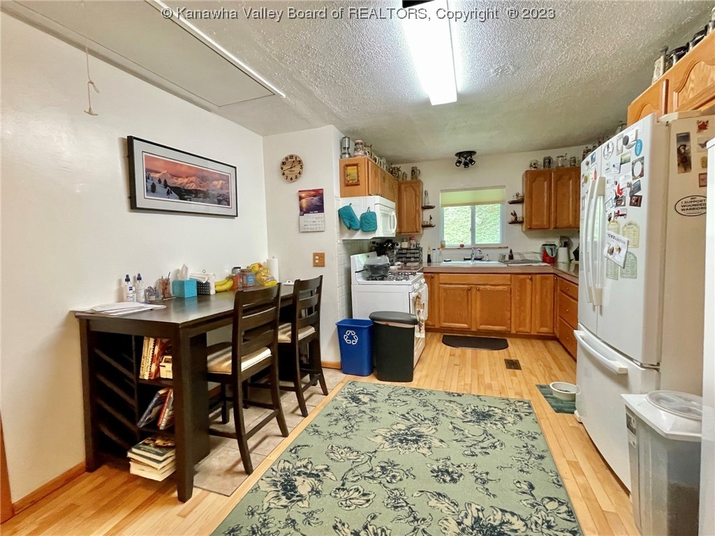 725 Cottontree Road Walton, WV 25286 - Photo 15 of 33 Gallery Image 15