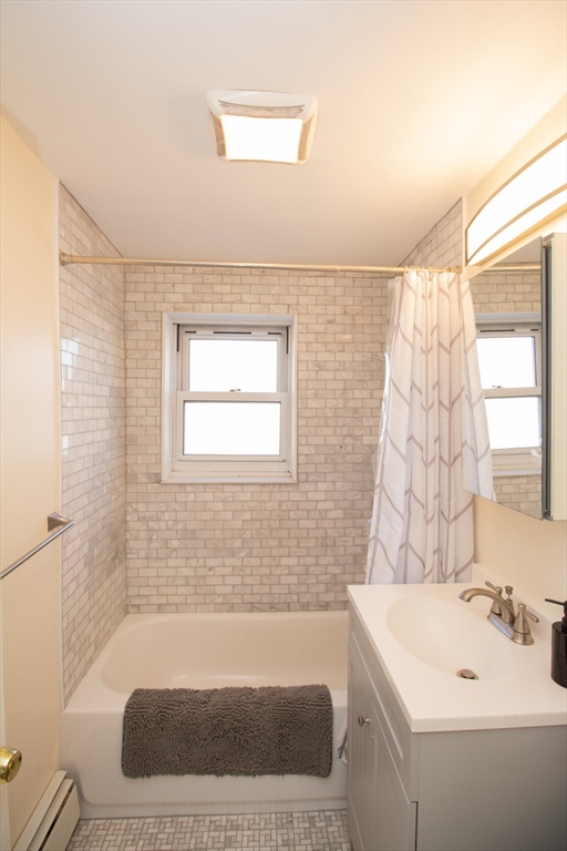 95 Chestnut Street, Unit 4 Brookline, MA 02445 - Photo 5 of 5