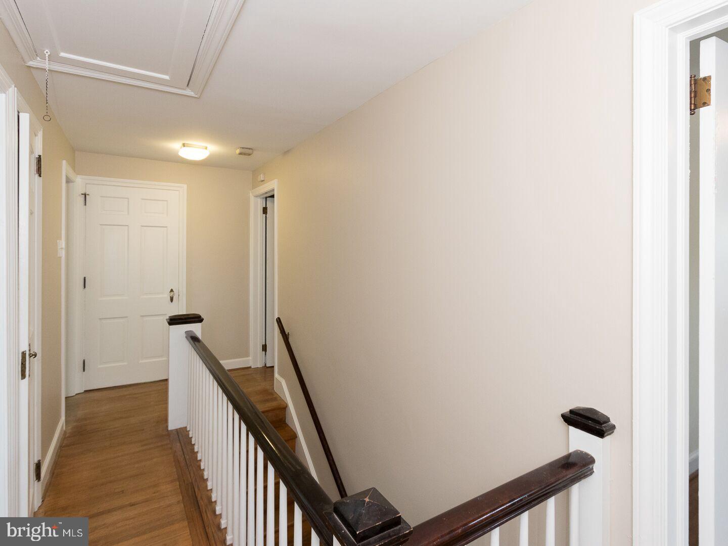 215 Highland Road Pottstown, PA 19464 - Photo 14 of 25 Hallway