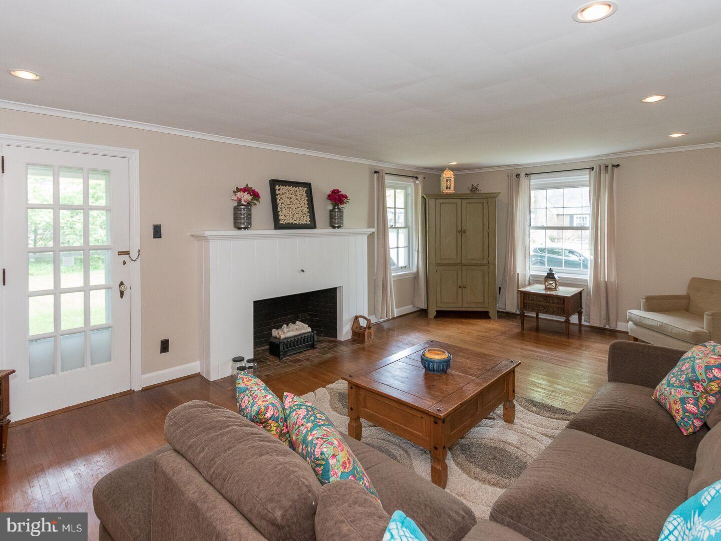 215 Highland Road Pottstown, PA 19464 - Photo 6 of 25 Family Room