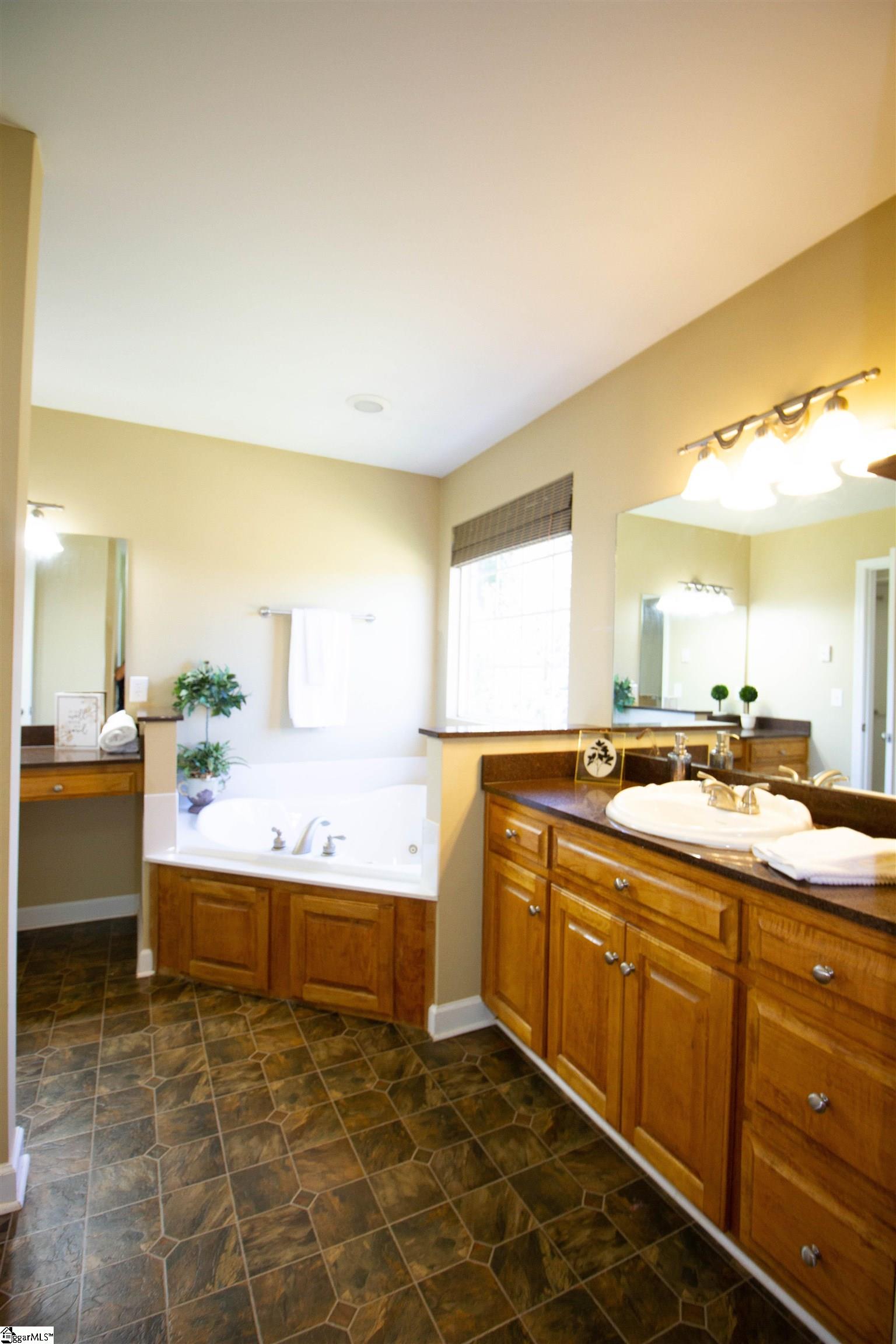 334 Greenpond Road Fountain Inn, SC 29644 - Photo 18 of 36
