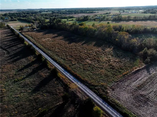 $60,000 | 14004 Northeast County Road 14004 N/a, Adrian, MO 64720