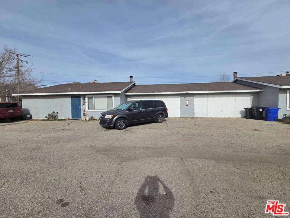 15893 Sago Road Apple Valley, CA 92307 - Photo 3 of 8