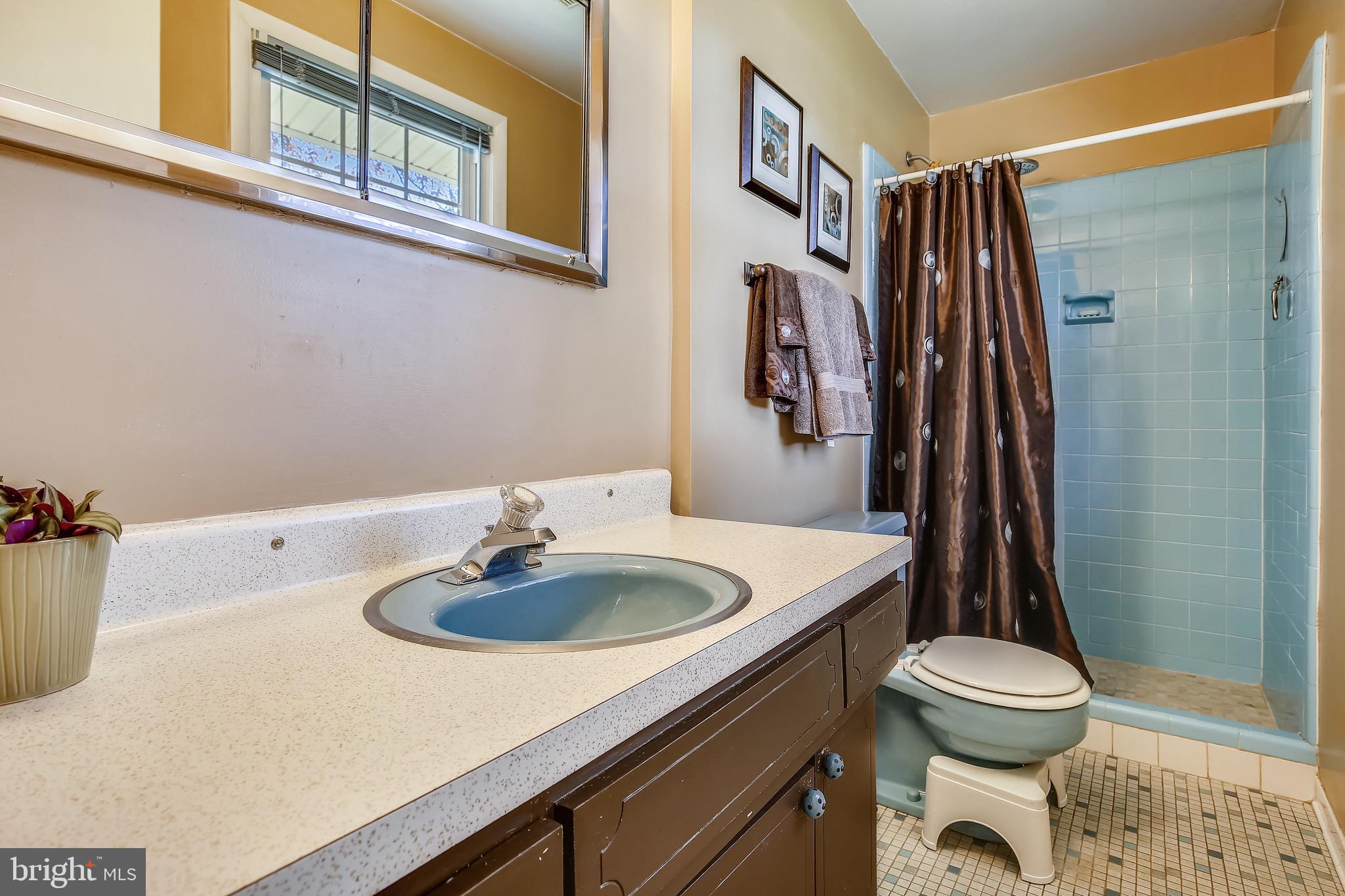 6310 Wayles Street Springfield, VA 22150 - Photo 35 of 68