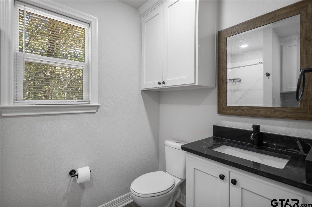 318 C R 323 Lindale, TX 75771 - Photo 23 of 48 Gallery Image 23