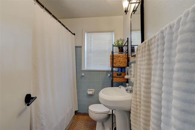 $399,000 | 527 Eastwood Lane, Daytona Beach, FL 32118