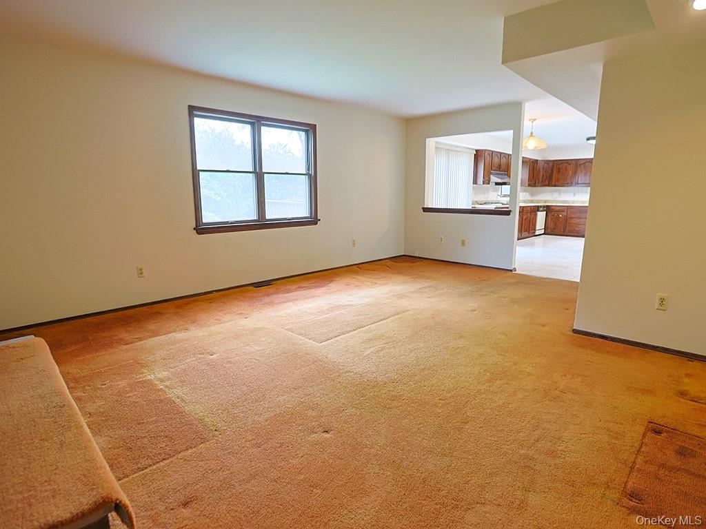 25 Georges Road Middletown, NY 10941 - Photo 15 of 38