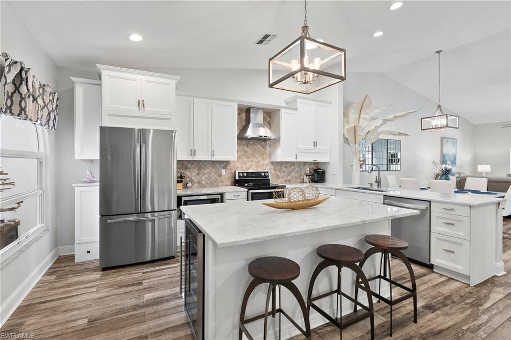 804 Wiggins Bay Drive, Unit 22R Naples, FL 34110 - Photo 5 of 30