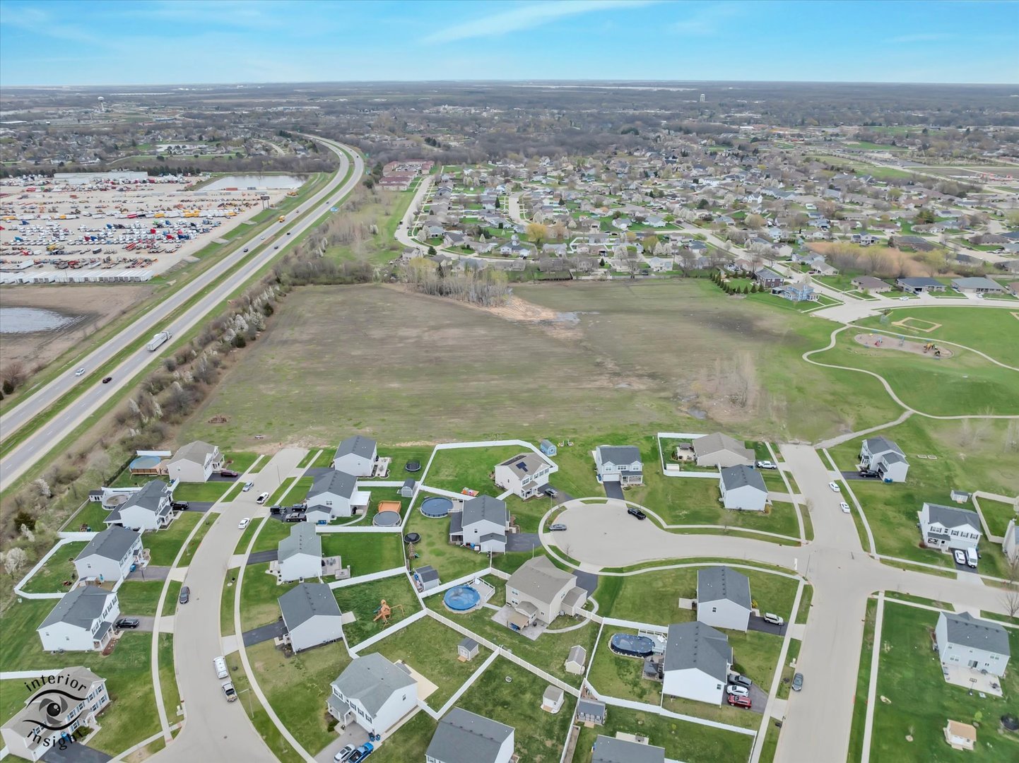 0 Locust Road Morris, IL 60450 - Photo 19 of 27 a view of a city with an ocean