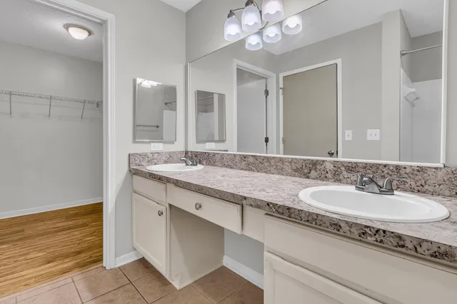 $2,100 | 2011 North Highway 17, Unit 2200H, Mount Pleasant, SC 29466