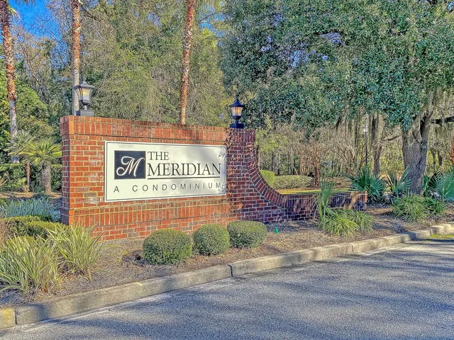 $2,100 | 2011 North Highway 17, Unit 2200H, Mount Pleasant, SC 29466