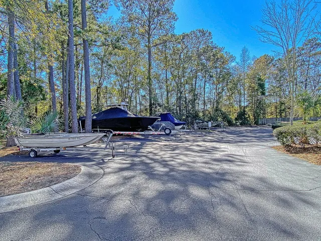 $2,100 | 2011 North Highway 17, Unit 2200H, Mount Pleasant, SC 29466