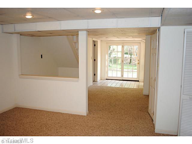 3514 Milhaven Road Winston-Salem, NC 27106 - Photo 8 of 13 Entry.