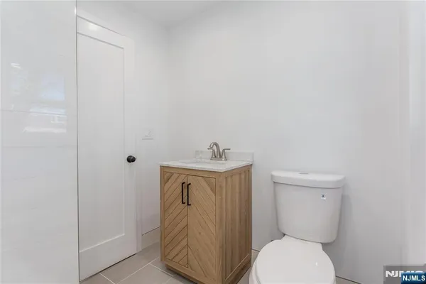 $395,000 | 325 Hollywood Avenue, Hillside, NJ 07205