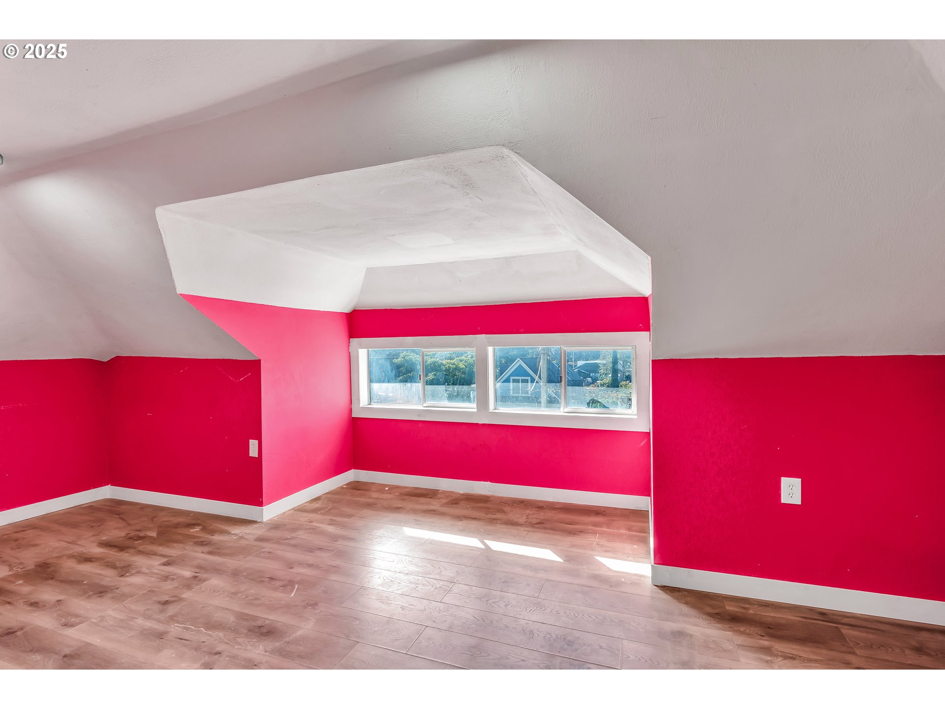 271 North 3rd Street Jefferson, OR 97352 - Photo 25 of 48