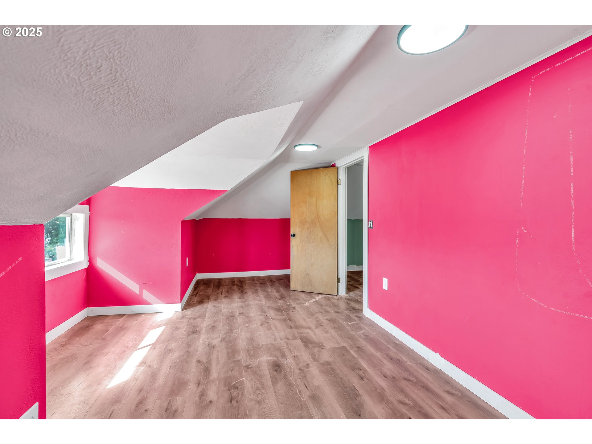 271 North 3rd Street Jefferson, OR 97352 - Photo 26 of 48