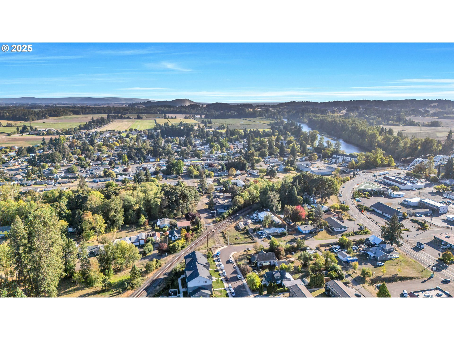 271 North 3rd Street Jefferson, OR 97352 - Photo 46 of 48