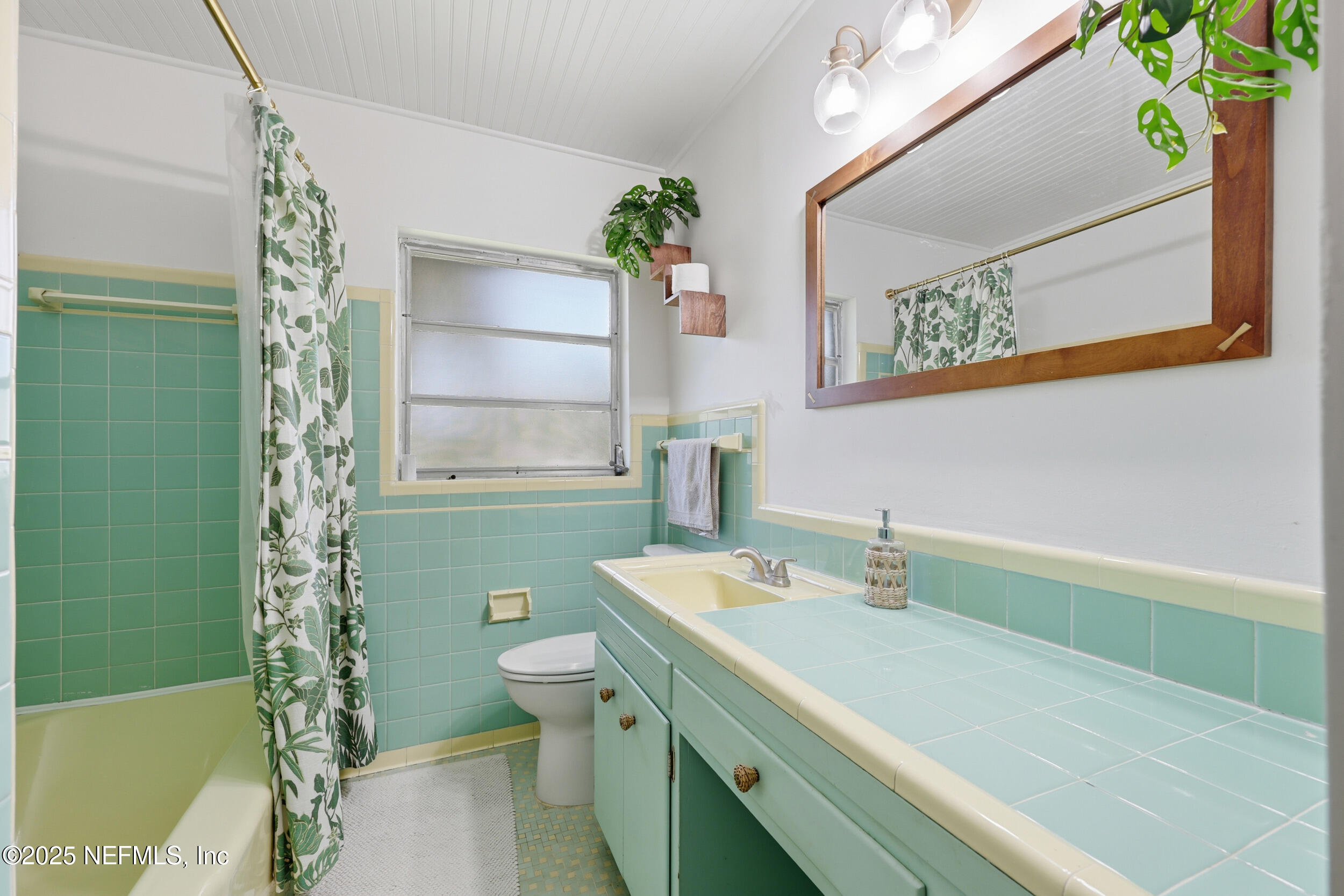 1315 Mayfair Road Jacksonville, FL 32207 - Photo 36 of 48 Bathroom 2