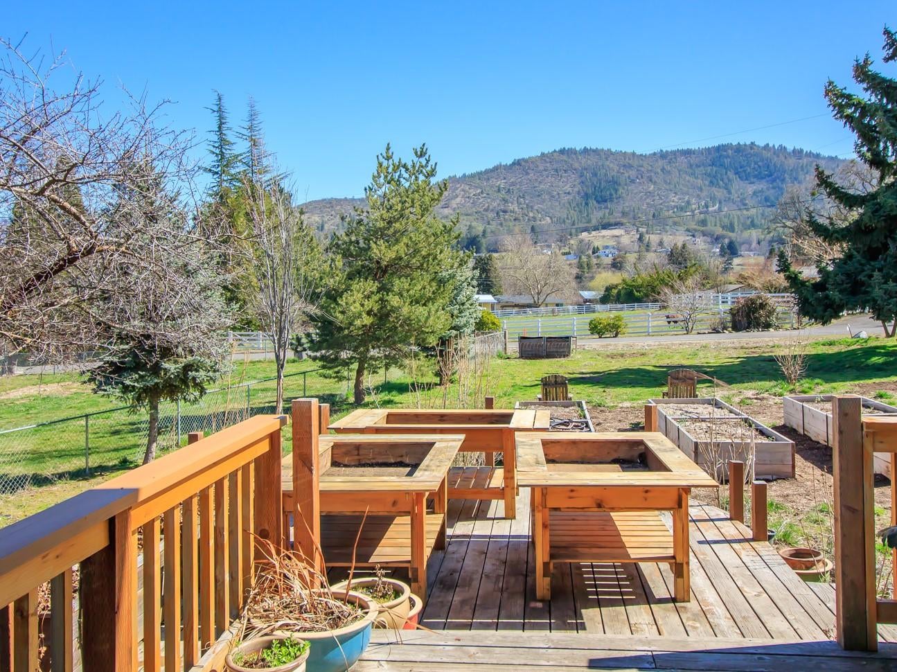 40 Allen Lane Talent, OR 97540 - Photo 2 of 30 Front mountain view