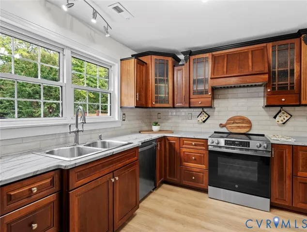 $469,950 | 7416 Willow Ridge Terrace, Glen Allen, VA 23060