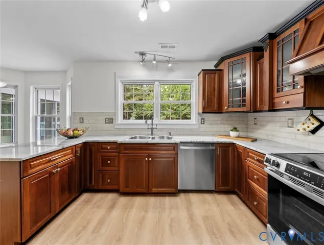 $469,950 | 7416 Willow Ridge Terrace, Glen Allen, VA 23060