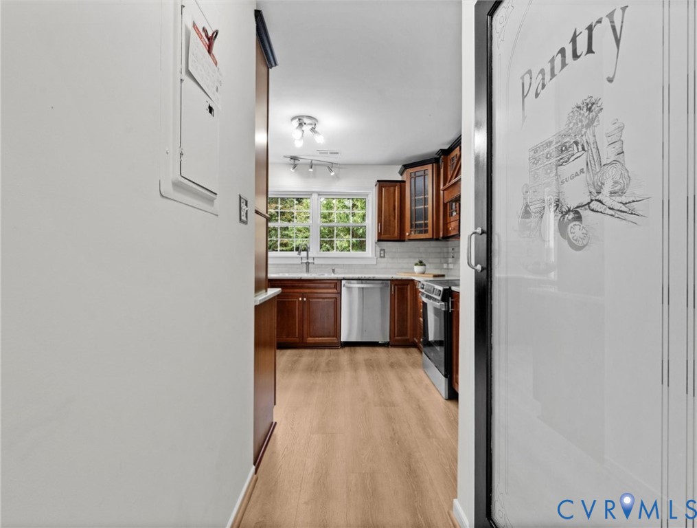 7416 Willow Ridge Terrace Glen Allen, VA 23060 - Photo 23 of 48 a view of a kitchen with a sink and cabinets