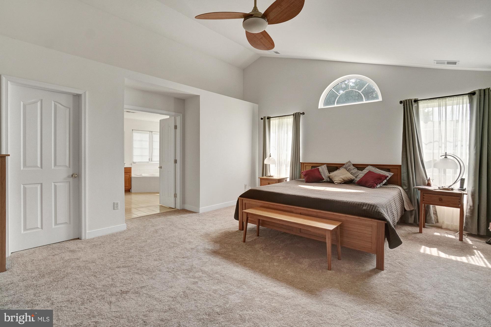 8059 High Castle Road Ellicott City, MD 21043 - Photo 19 of 45 Spacious master suite w/ ceiling fan