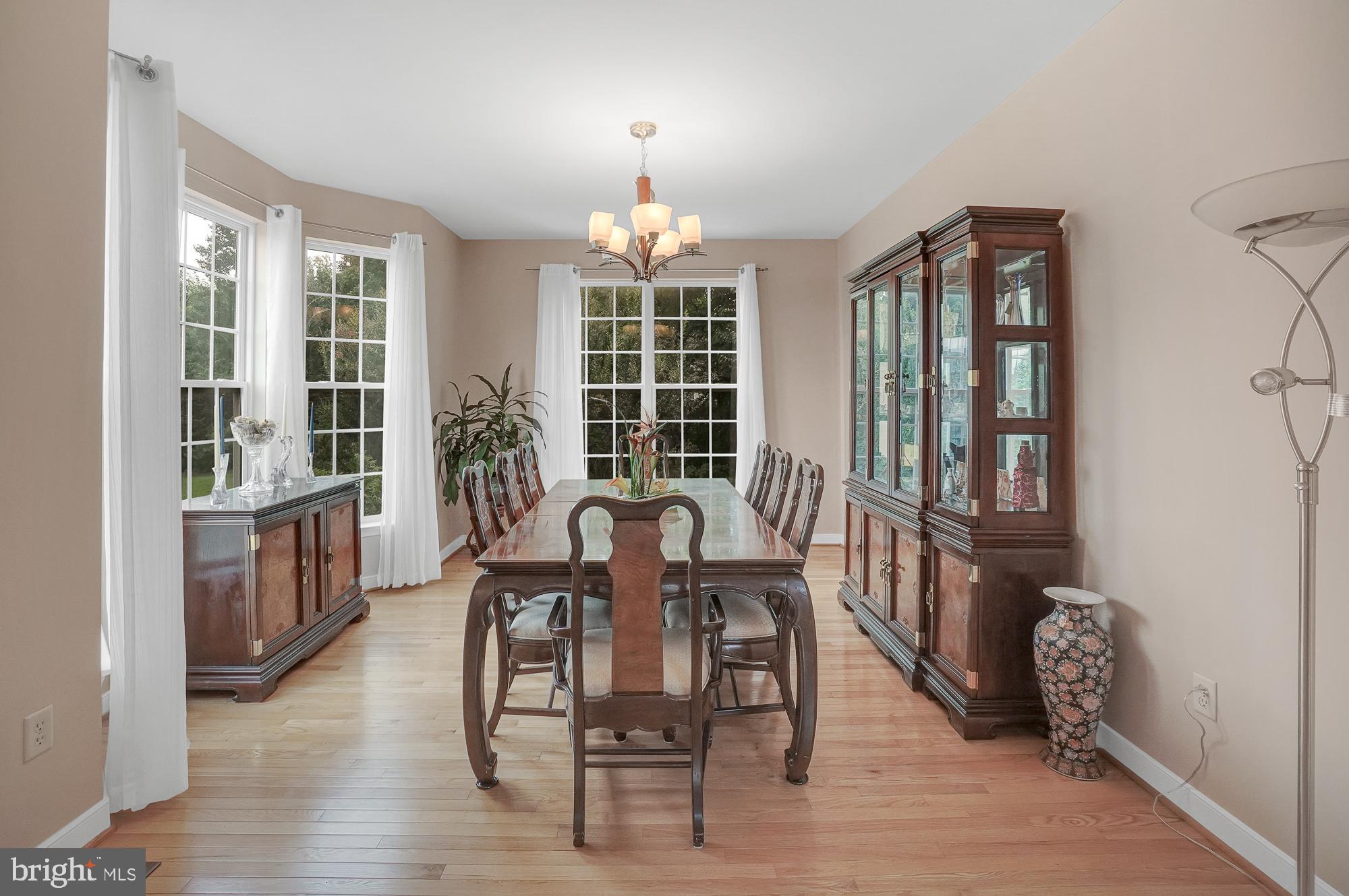 8059 High Castle Road Ellicott City, MD 21043 - Photo 6 of 45 Formal dining Room