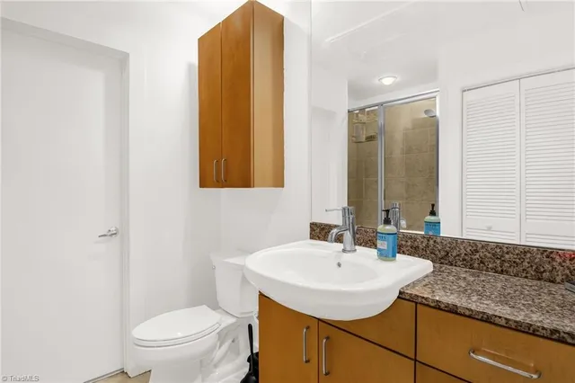 $249,900 | 505 East 6th Street, Unit 916, Charlotte, NC 28202