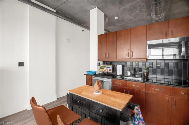 $249,900 | 505 East 6th Street, Unit 916, Charlotte, NC 28202